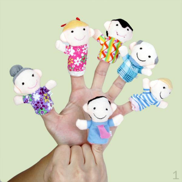 

Set of 6 FAMILY MEMBER Soft Finger Puppet Role Play Game