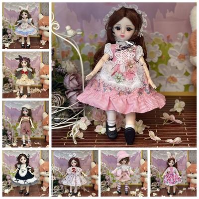 Poppen en knuffels – Poppen