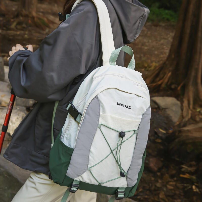 Outdoor Contrast Backpack Large Capacity Lightweight Travel Backpack Sport Schoolbag