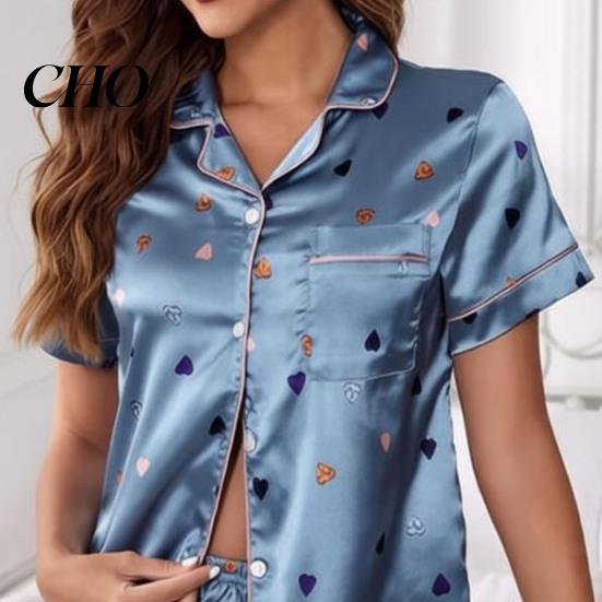 Yaka Detaylı Kadın Saten Pijama Takımı Kısa Kollu Düğmeli Gömlek Kadınlar İçin Şık Ev Giyimi ve Şort Yazlık Kalp Baskılı 2 Parça