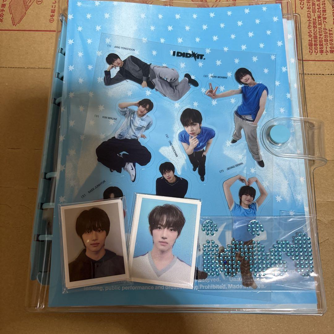 

[USED] idid IDID album opened