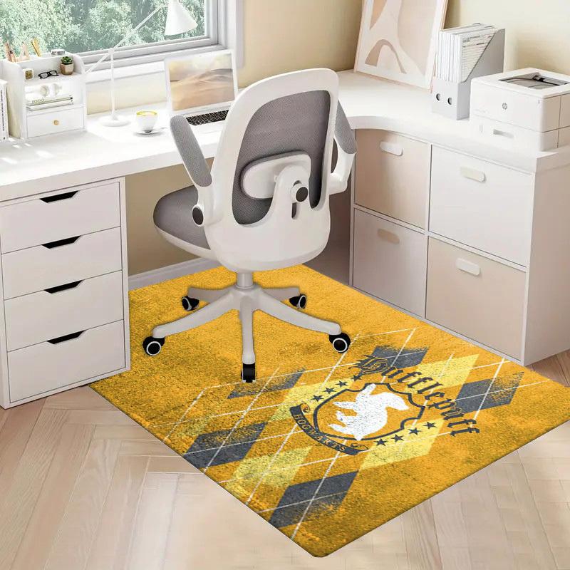 1pc Office Carpet Chair Mats Hufflepuff Hogwarts Crest Perfect for Office Chairs, Living Rooms, Or Bedrooms,Polyester Carpet.HDT037