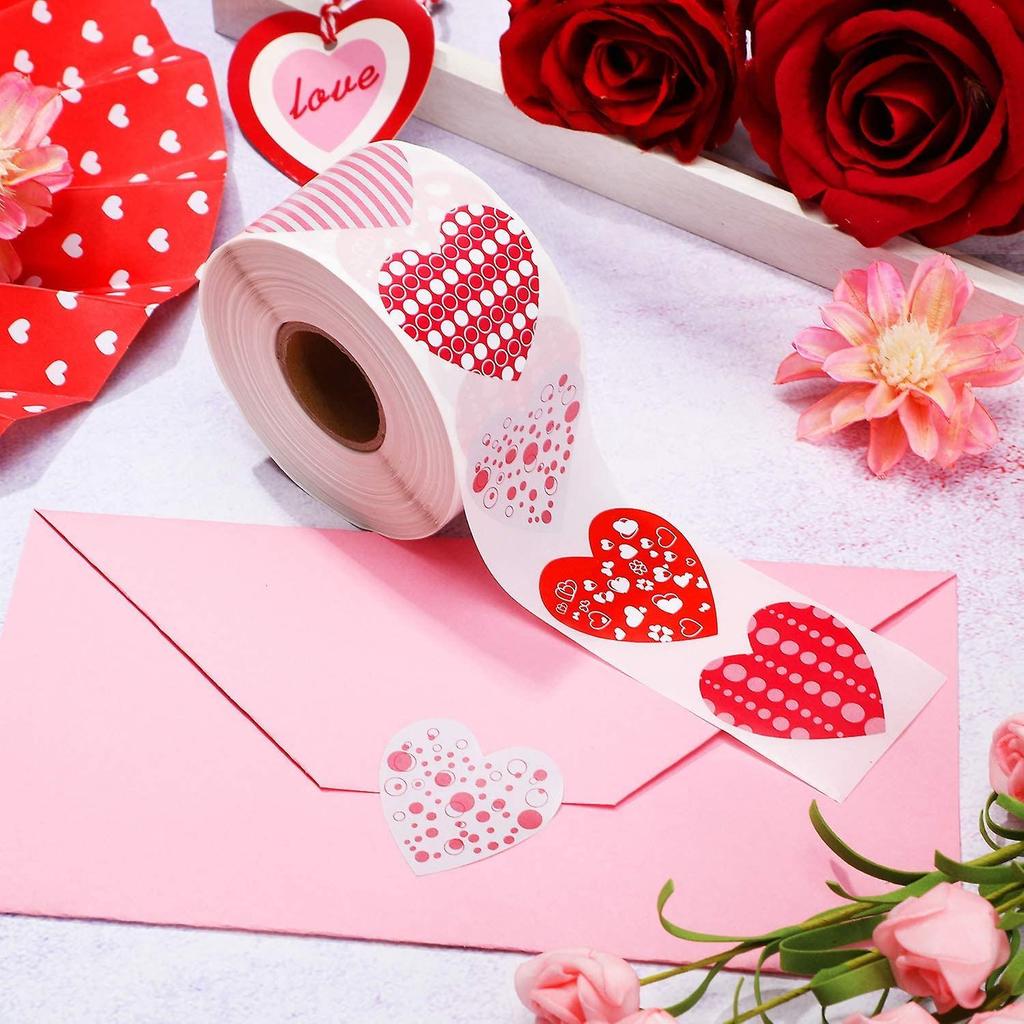 800 Pieces Valentine's Heart Roll Stickers for Kids Red Heart Shaped Sticker Heart Labels Stickers Colorful Love Decorative Sticker Craft Project Art 