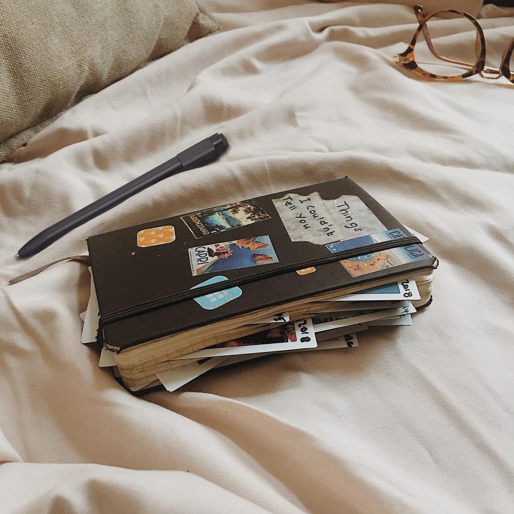 Moleskine Classic Expanded Notebook (400 pages), Hardcover, Horizontally Ruled, Large Size (13cm x 21cm), Black, QP060EXP