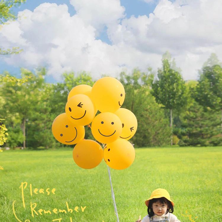 2nd Birthday Smiley Face Number Balloons for Kids - Outdoor Decoration & Photo Props (Boys & Girls)