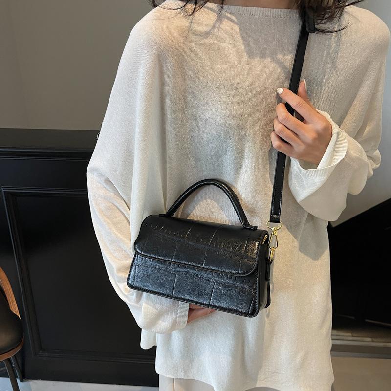 

Small Bag Women s Bag New Fashion Shoulder Messenger Bag Portable Small Square Bag чёрный