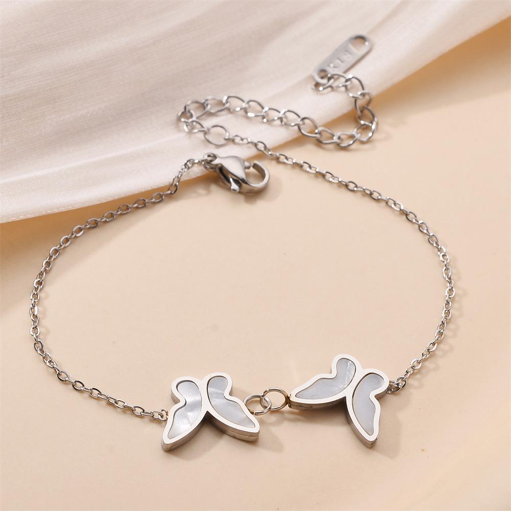 Korean Titanium Steel Four-Leaf Clover Bracelet - Women's Fashion, Versatile & Non-Fading Jewelry