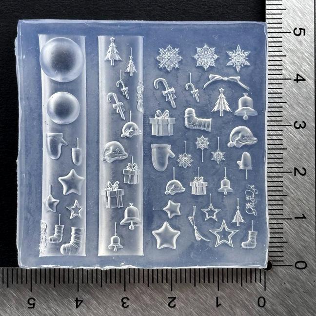

Силиконовая форма для нейл-арта «Рождественская елка и снежинка 3D» Nail art mold