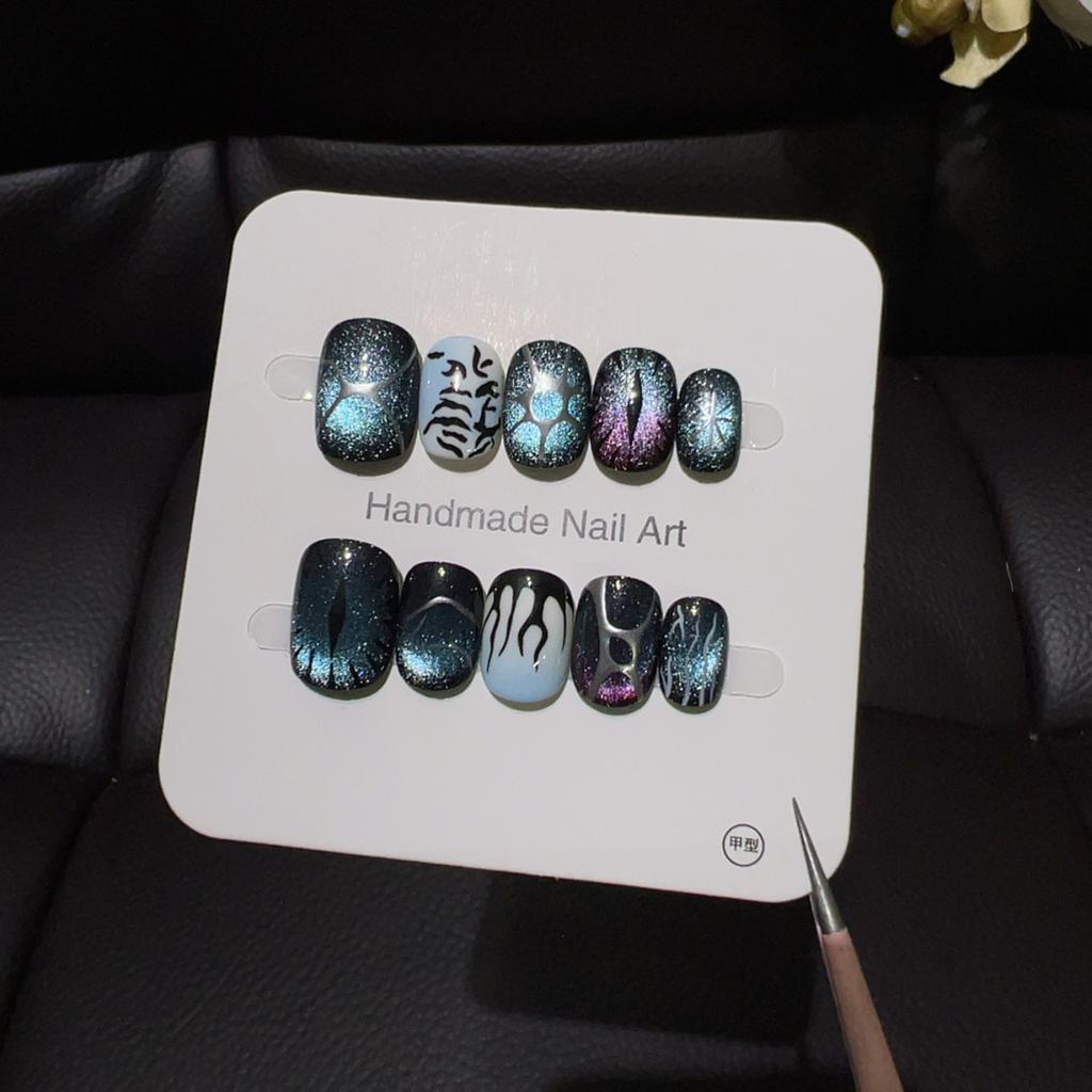 10Pcs Green Cat Eye Handmade Press On Nails Short Simple Fake Nails Artificial Nail Tips