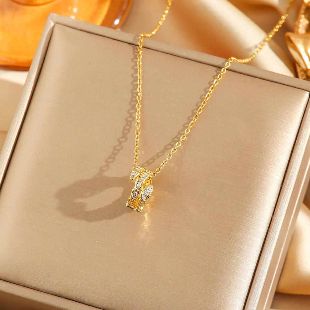 Japan and South Korea Simple Popular Wind Titanium Steel Necklace Female Niche Exquisite Internet Celebrity Zircon Clavicle Chain High-end Jewelry