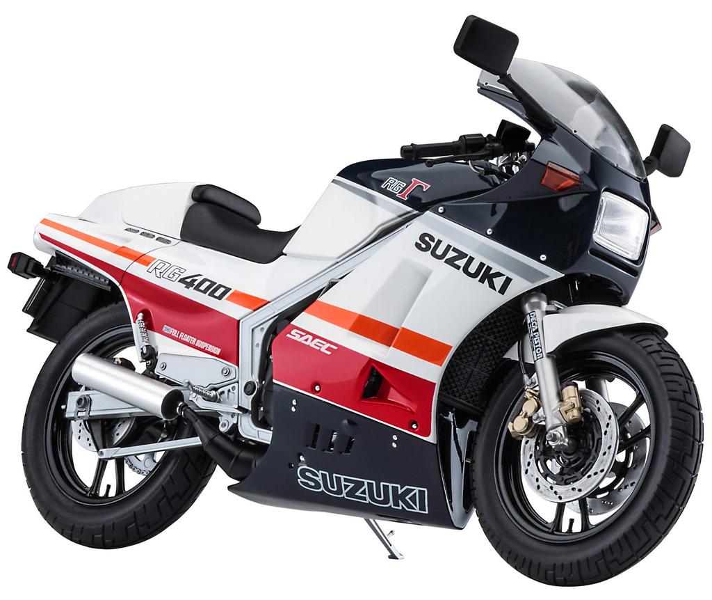 Hasegawa Suzuki RG400 Gamma Early Model with Undercowl Plastic Model Kit 21732 1/12 Red/White