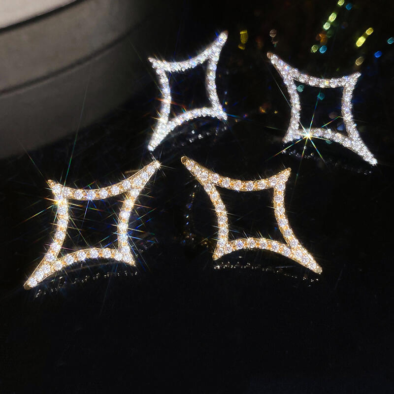 Light Luxury Zircon Star Earrings for Women Girls Fashion Crystal Four Pointed Star Earrings Party Wedding Jewelry Accessories