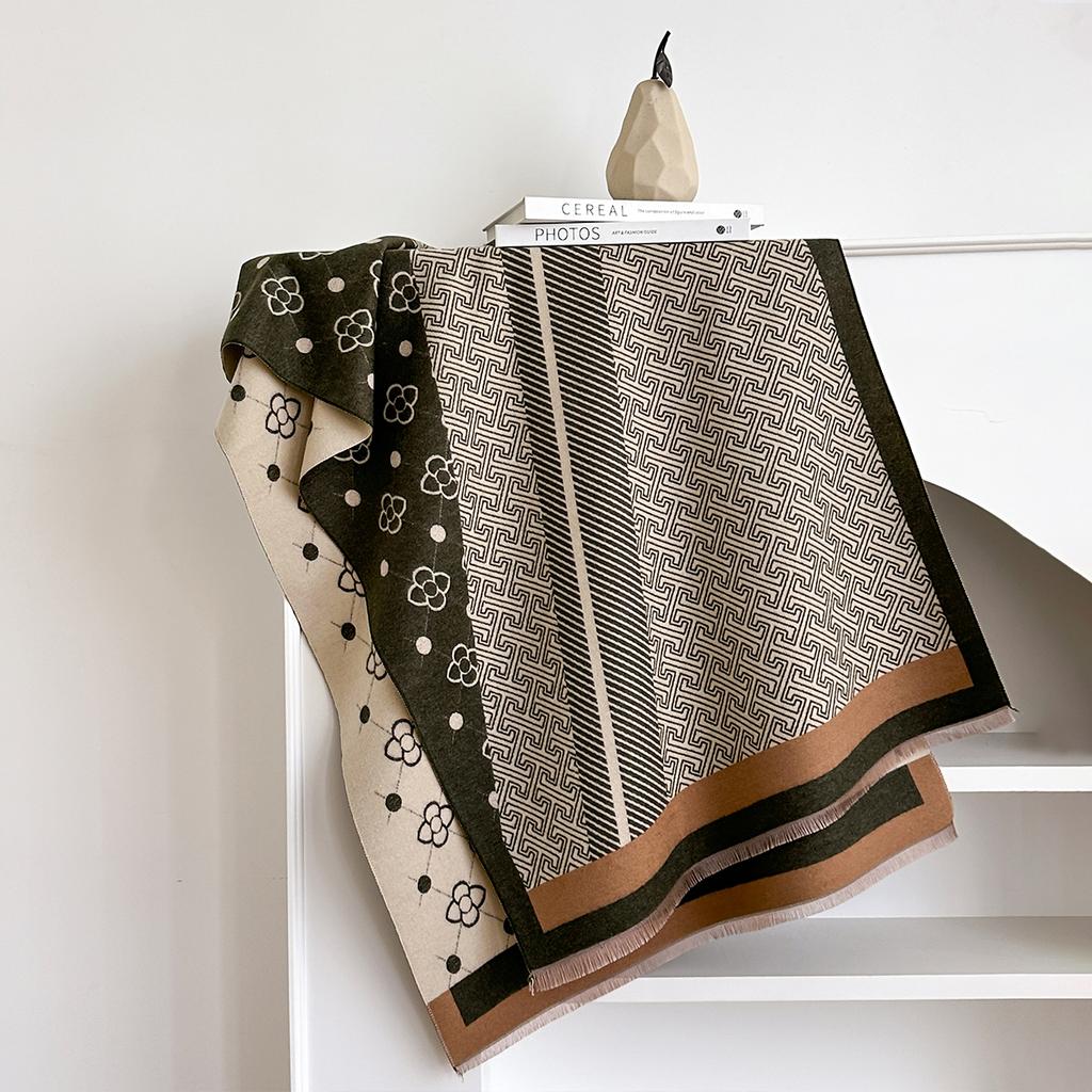 Latest Two-Sided letter Scarves Pashmina Cashmere Soft Warm Fringe Pashmina Shawl Winter Coldproof Windproof Blanket Scarf