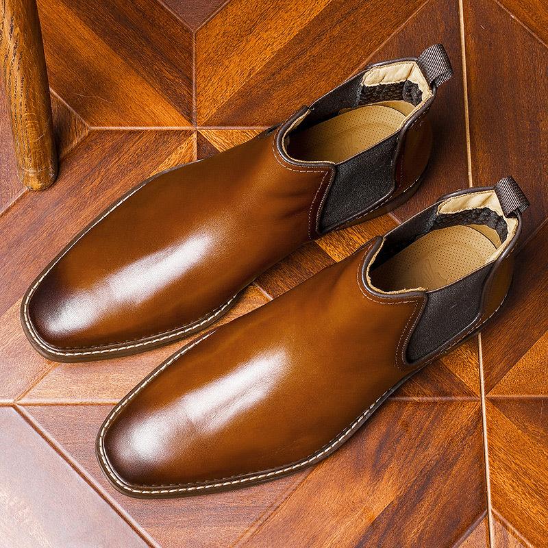 Herren Lederstiefel Top Rindsleder Chelsea Boots One Pedal Herrenstiefel Kleiner quadratischer Kopf Große Stiefel Herren