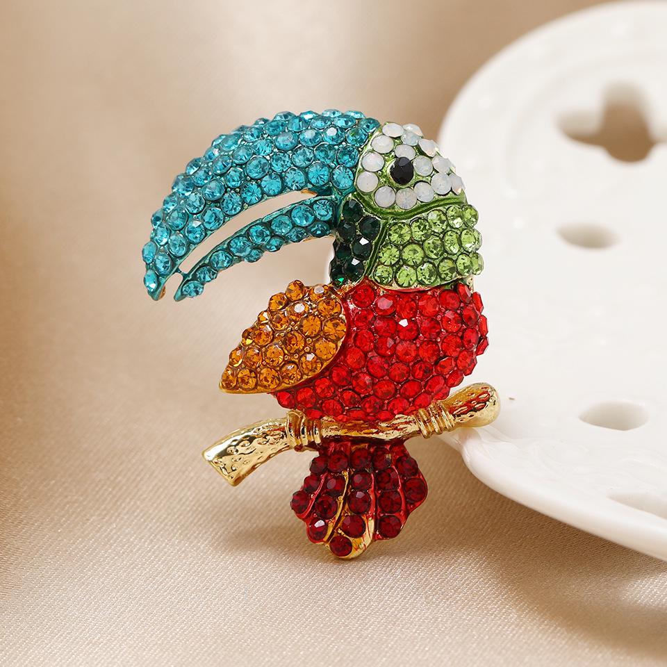Vintage Diamond Parrot Brooch - Cute Bird Pin for Women's Coat Accessories