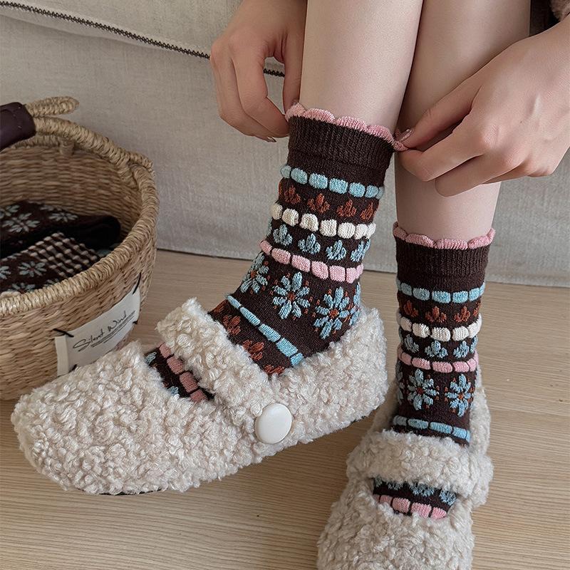 Vintage Flower Heavy Industry Sheep Wool Women'S Socks Warm Thickened Meradson Wind Tube Socks