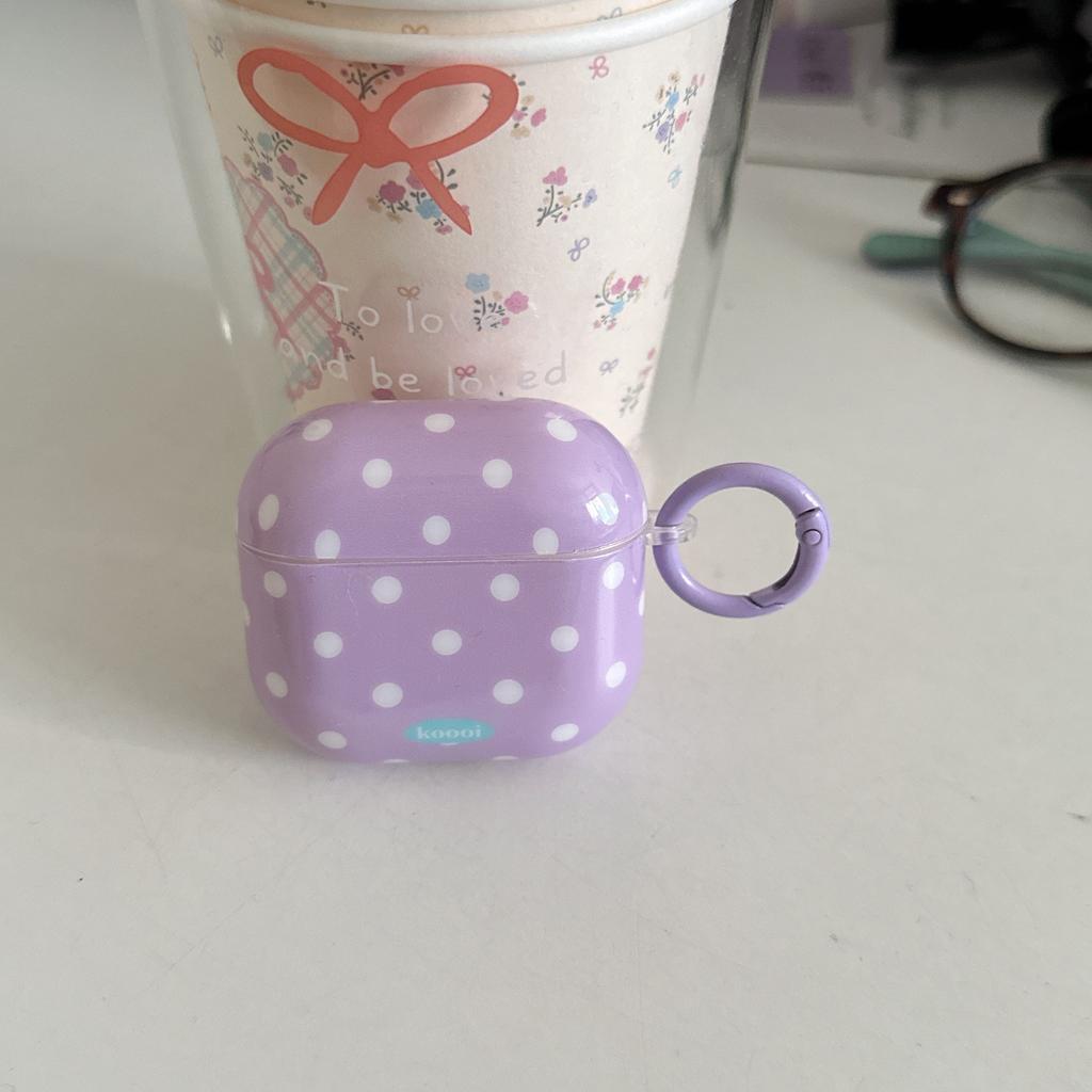 The ins-style white polka dot AirPods 1/1 earphone protective case Pro 1 generation is compatible with Apple Bluetooth earphone covers
