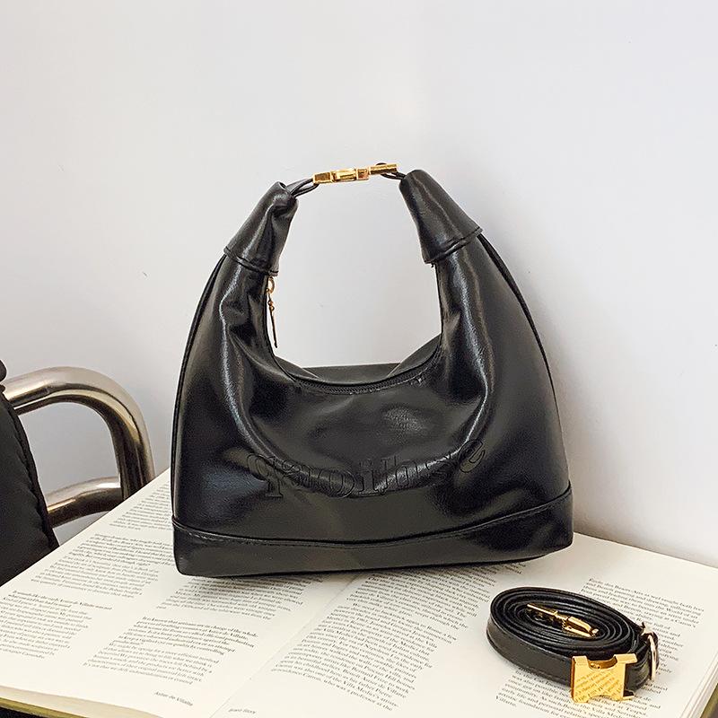 Bags Women's New Spring Fashion Popular Niche Design Shoulder Bag Pillow Bag Crossbody Bag