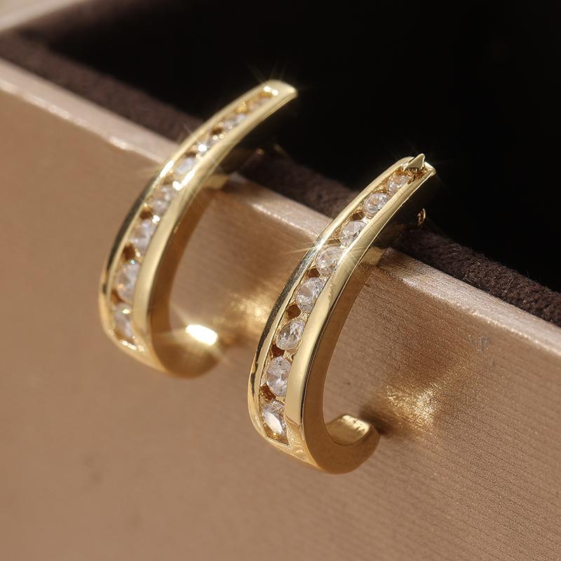 Sparking Inlaid Synthetic Cubic Zirconia Golden Plated Stud Earrings for Women Exquisite Elegant Banquet Holiday Jewelry