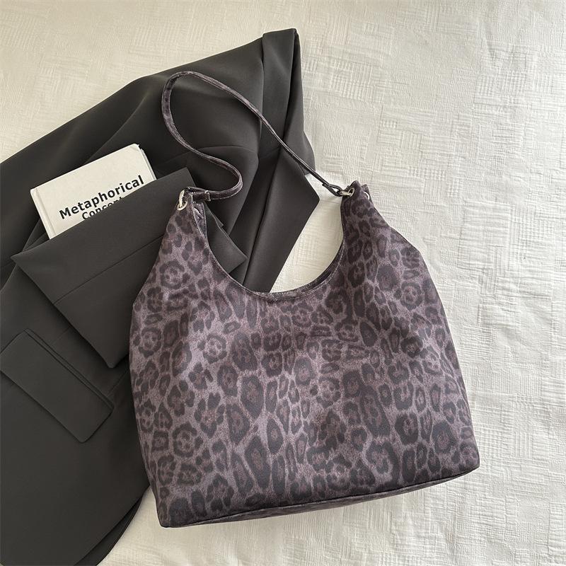 Повседневная литературная бархатная сумка-тоут новая мода леопардовый принт простая контрастная цветная на плечо женская сумка