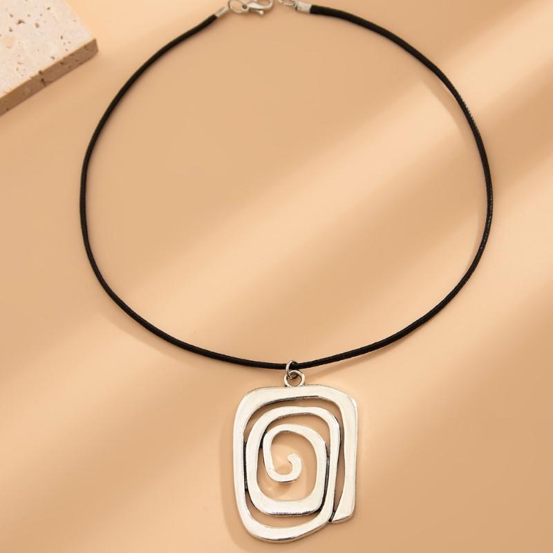 Stylish Metal Coil Sunflower Pendant Necklace Leather Necklace Goth Jewelry For Women