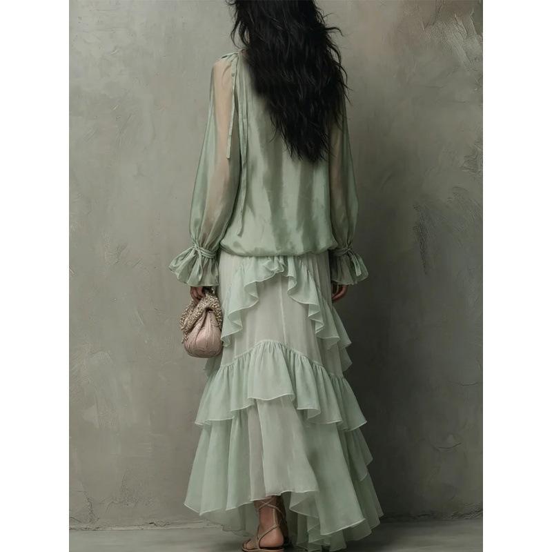 Bohemian Minzgrüner Chiffon Sonnenschutz-Strickjacke Träger Mehrlagiger Rüschenrand Urlaubs-Kleid mit großem Schwing-Rock Set