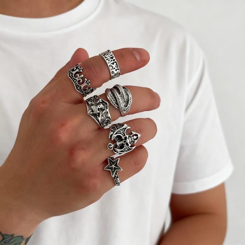 Retro Floral Carved Multi-Piece Stacking Ring Set