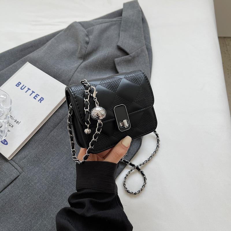 Small Bag Women's New Fashion High-end Fashion Diamond Shoulder Bag Chain Messenger Bag Small Square Bag