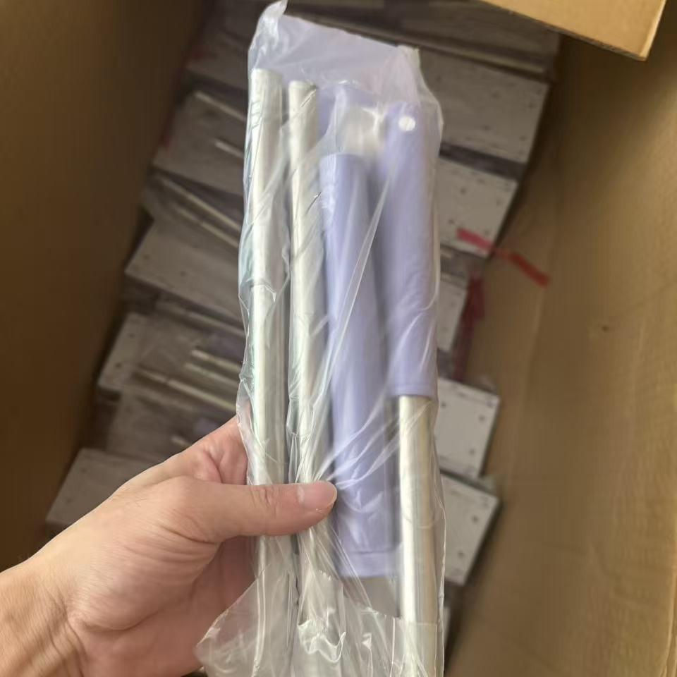 

Міні-швабра без рук з затискачем - Ідеально підходить для чищення стін та підлоги у ванній кімнаті, сумісна з вологими серветками