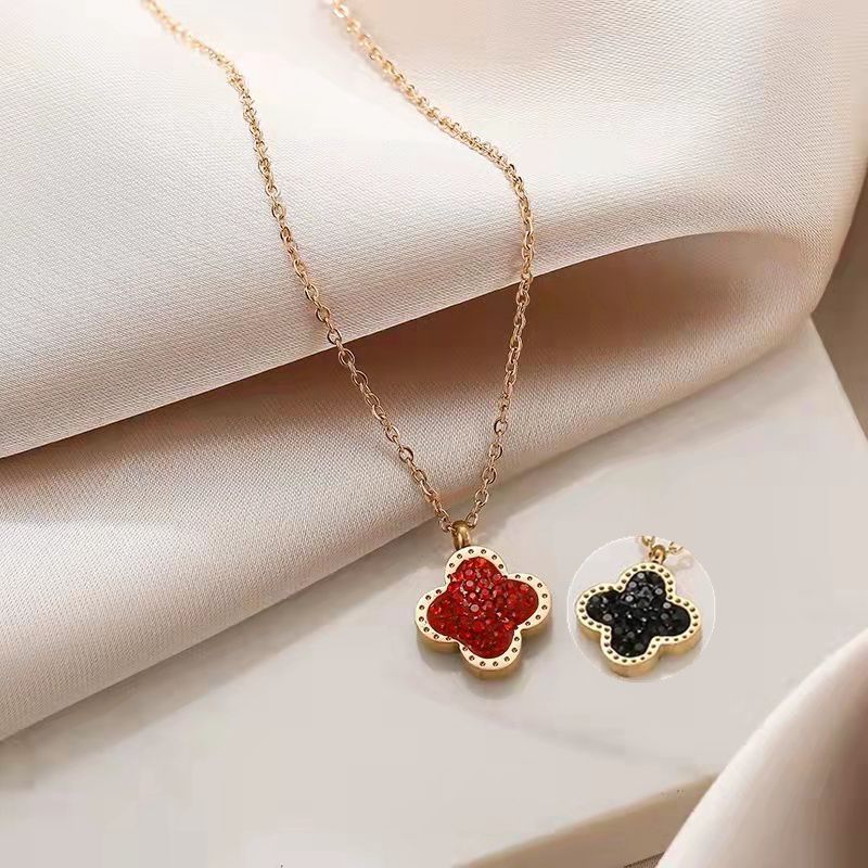 Non-fading Titanium Steel Four-leaf Clover Necklace for Women Trendy and Charming Pendant