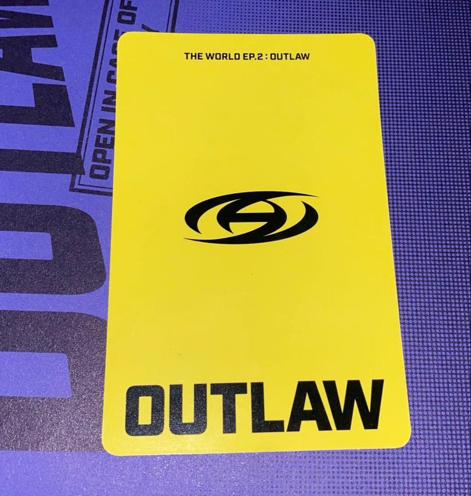 [USED] ATEEZ Yunho OUTLAW Digipack US Included Photocard