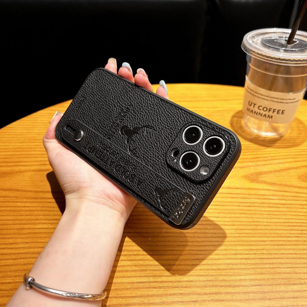 Suitable for Apple 15, Lychee Peel Texture Side Veneer Phone Case, IPhone14promax Wristband Stand 13