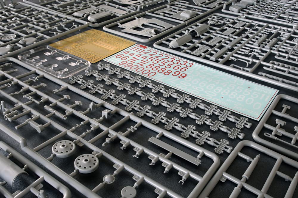 Miniart Scale 1943 Full Interior Plastic Model Kit MA35187 1/35 SU-85 Mod. Mid-Production