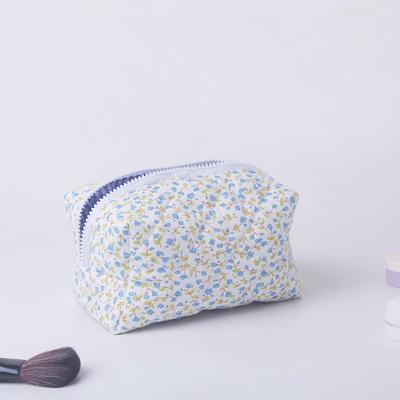 Cosmetic Bags Storage Organizer Floral Puffy Quilted Makeup Bag Flower Printed Cosmetic Pouch Large Travel Cosmetic Bag Makeup