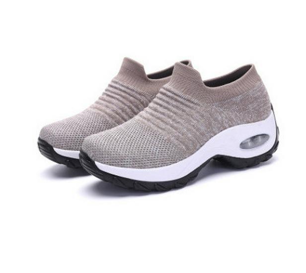 Women's Plus Size Canvas Slip-On Sneakers - Air Cushion, Low-Top Mountaineering Shoes for Outdoor Travel