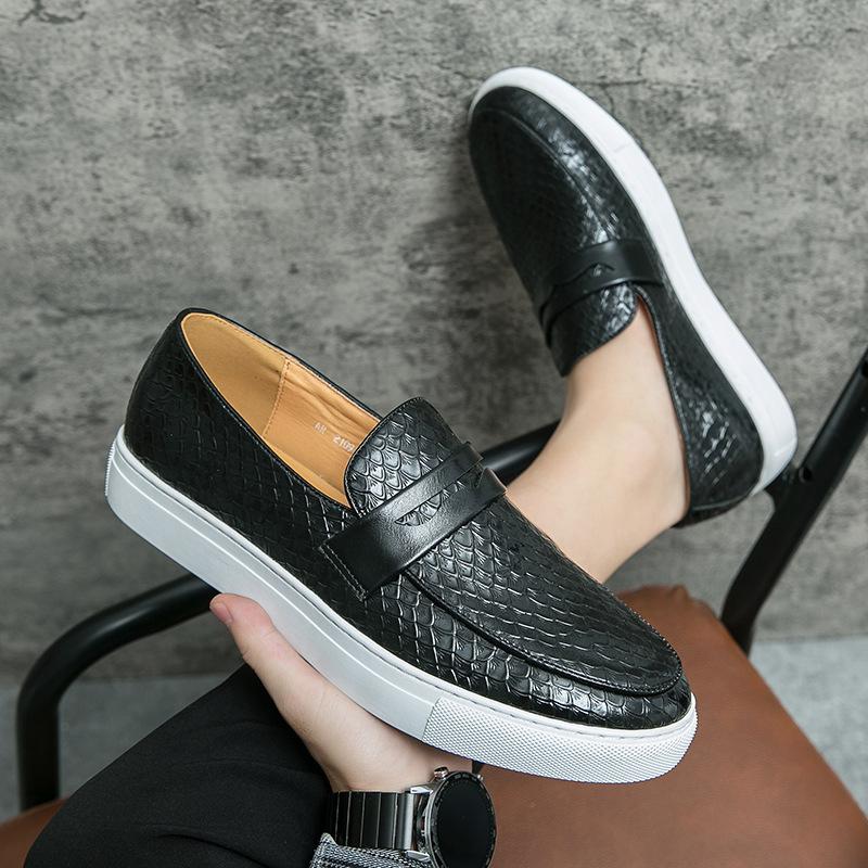 Leather Shoes Men's Autumn Low-top Casual Fashion Board Shoes Men's Fashion British Business Large Size 46 Sets of Foot Loafers