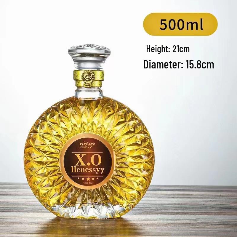 European Crystal XO Glass Decanter: Transparent Whiskey and Wine Bottle