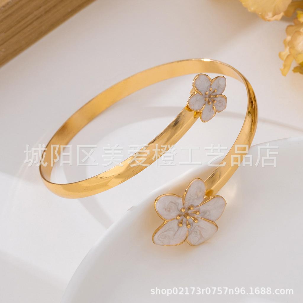 Personalized Fashion Design Arm Ring Flower Drip Oil Suitable For Women'S Opening Adjustable Arm Ring