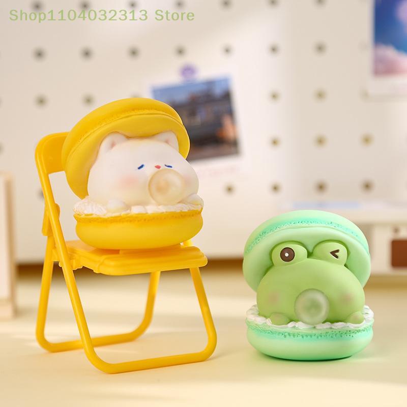 2Pcs Stress Relieving Toys and Squeeze Music Macaron Burger Bubble Toys, Excellent Decorative Ornaments for Office