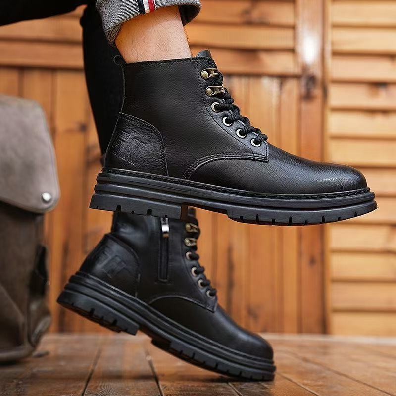 2026 nuovi stivaletti Martin alti di tendenza versatili scarpe casual street style scarpe sportive outdoor scarpe da lavoro da uomo a un pedale