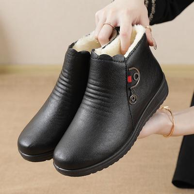 Botas curtas forradas de lã quente para mulheres de meia-idade e idosas, sapatos baixos de algodão antiderrapantes, botas de tornozelo impermeáveis e da moda simples