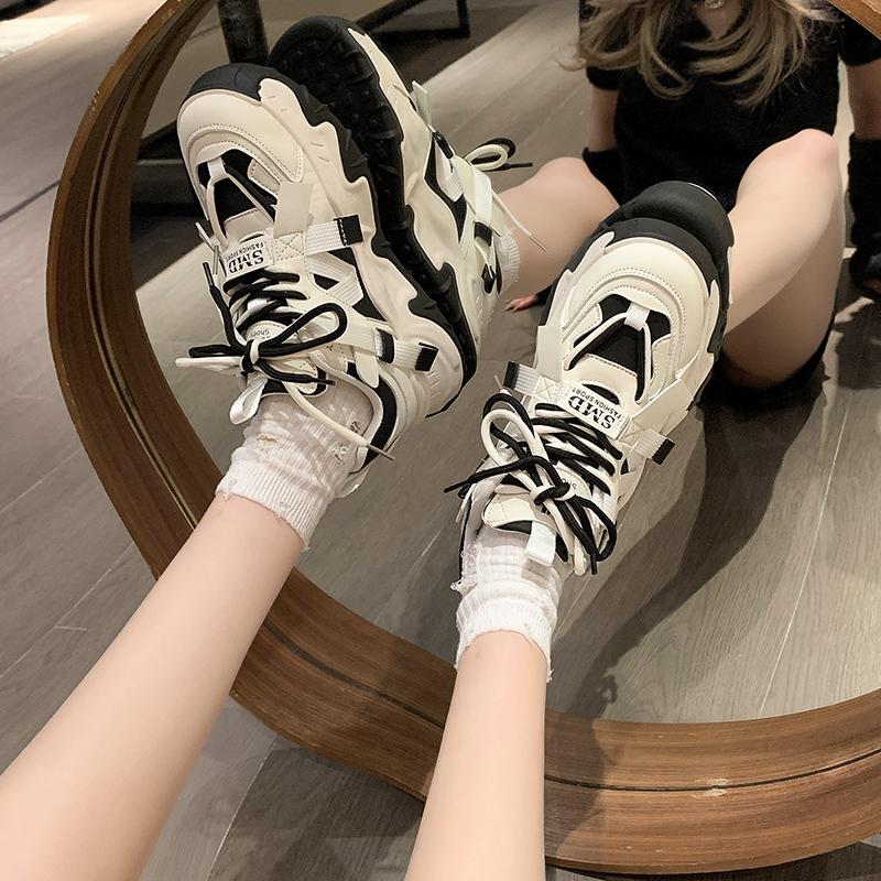 2025 Spring and Autumn New Fashionable Street Sponge Cake Shoes Mid Heel Thick Bottom Women Fashion Versatile Shoes
