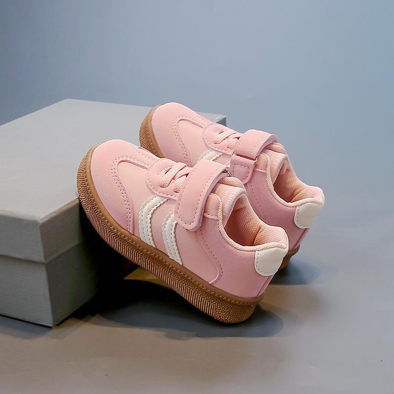 Popular leather Forrest Gump shoes 2025 spring and autumn models, baby girl soft-soled non-slip sneakers, fashionable versatile boys' shoes