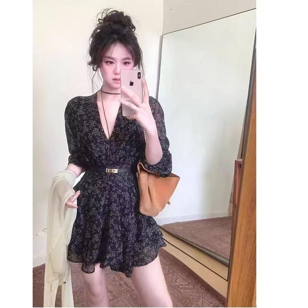 French temperament v-neck floral dress women's autumn new high-end small waist and thin short skirt