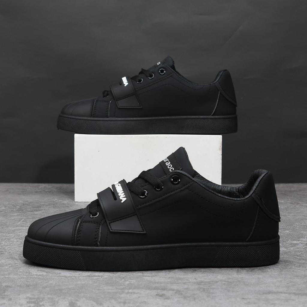 Spring and Autumn new casual low-top board shoes deodorant black German training shoes trendy shoes