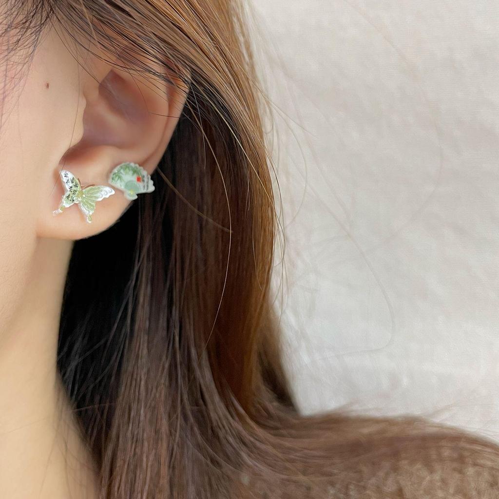 Ensemble de boucles d'oreilles papillon et éventail élégantes de style chinois avec un motif de paysage en résine
