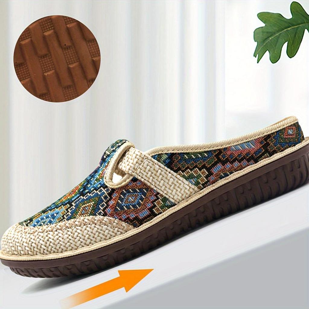 Geometric Design Slip-On Sneakers with Comfort Sole