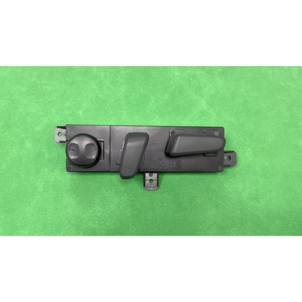 Left Driver Side Power Seat Switch For 16-19 Hyundai Tucson Sonata 8819TRY