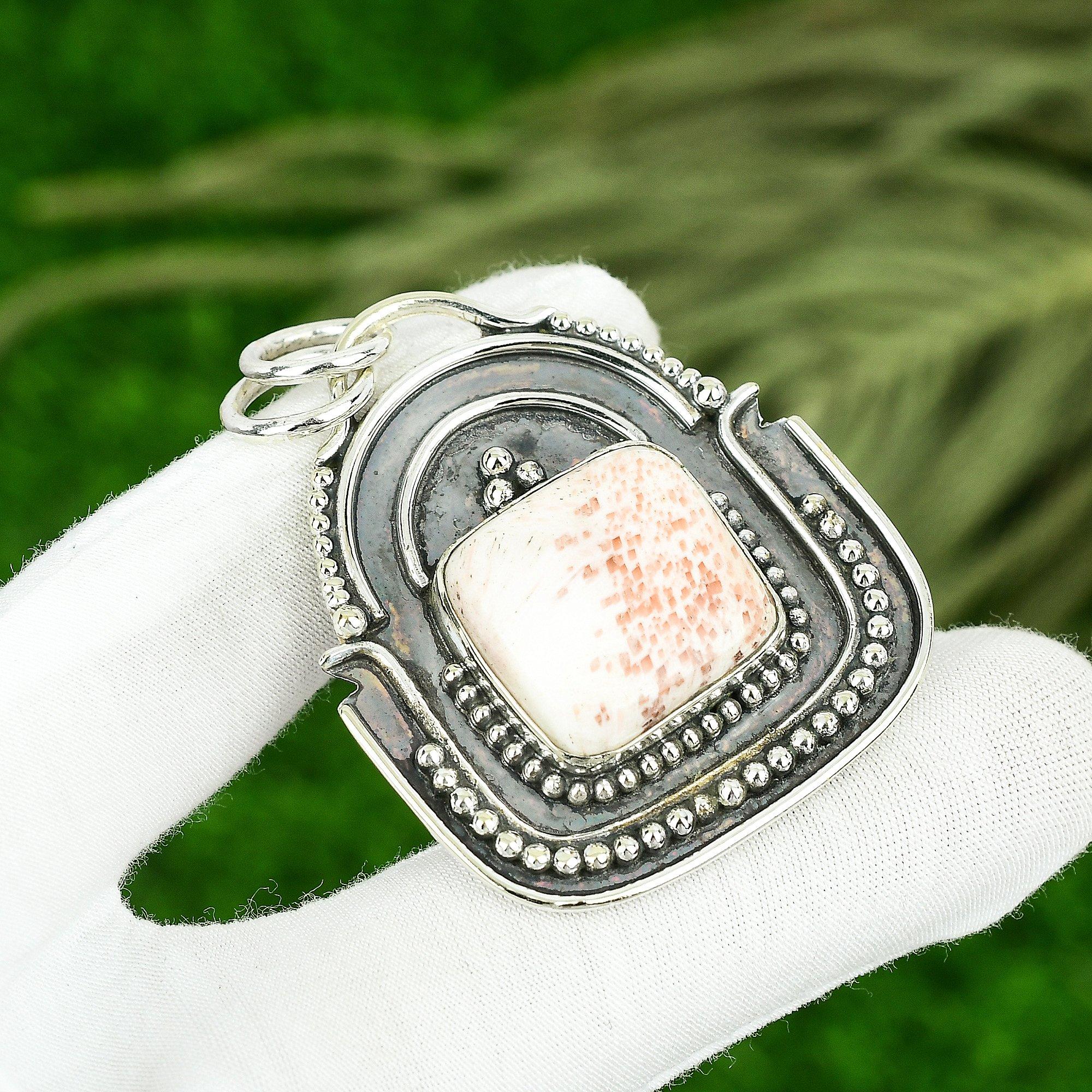 

Friendship Day Deal Scolecite Gemstone Elegant Wife Pendant Jewelry 925 Silver