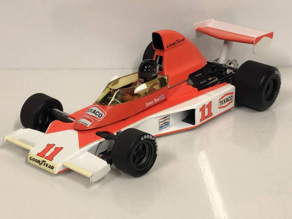 Minichamps Scale McLaren Ford M23 1976 F1 South African GP Hunt 1/18 #11 J.